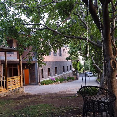 Old Byurakan Gouest House ภายนอก รูปภาพ